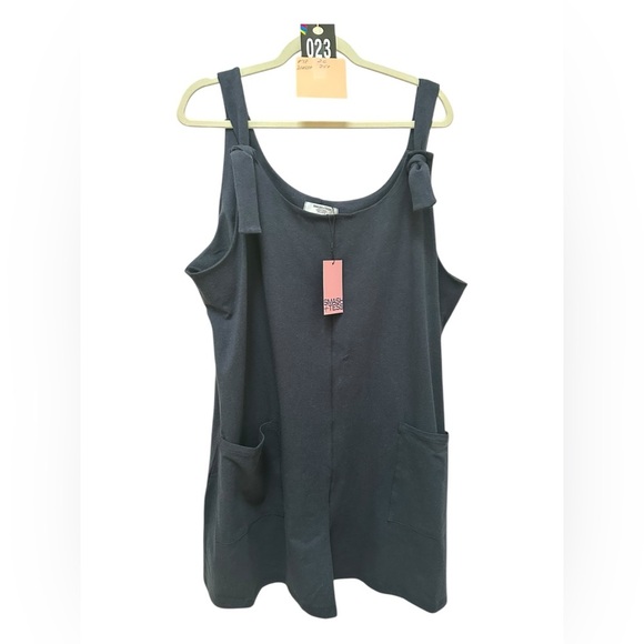 ✨ 23. NWT Smash + Tess Kyla Shorty Romper Dark Navy Size 2XL - Picture 3 of 10